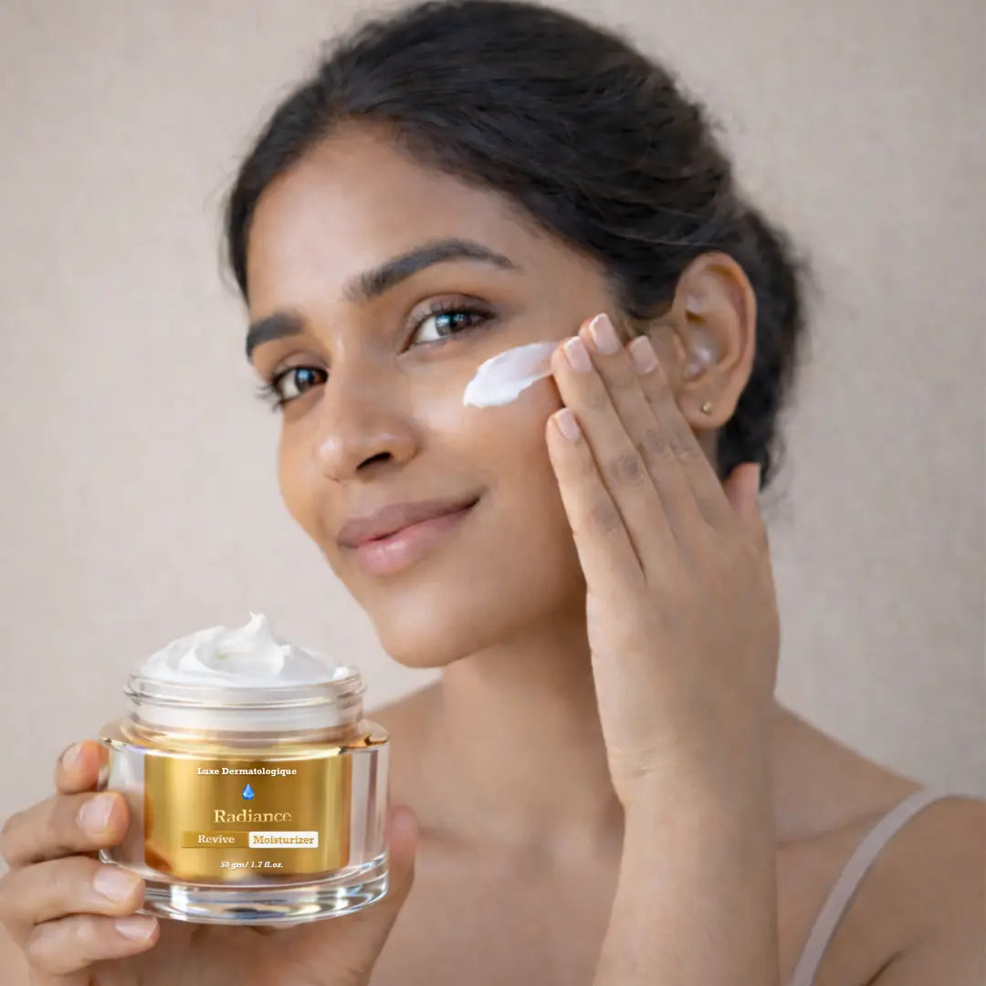 GlowBareSkin Radiance Revive Moisturizer | Niacinamide | Crème Éclat 50 gm